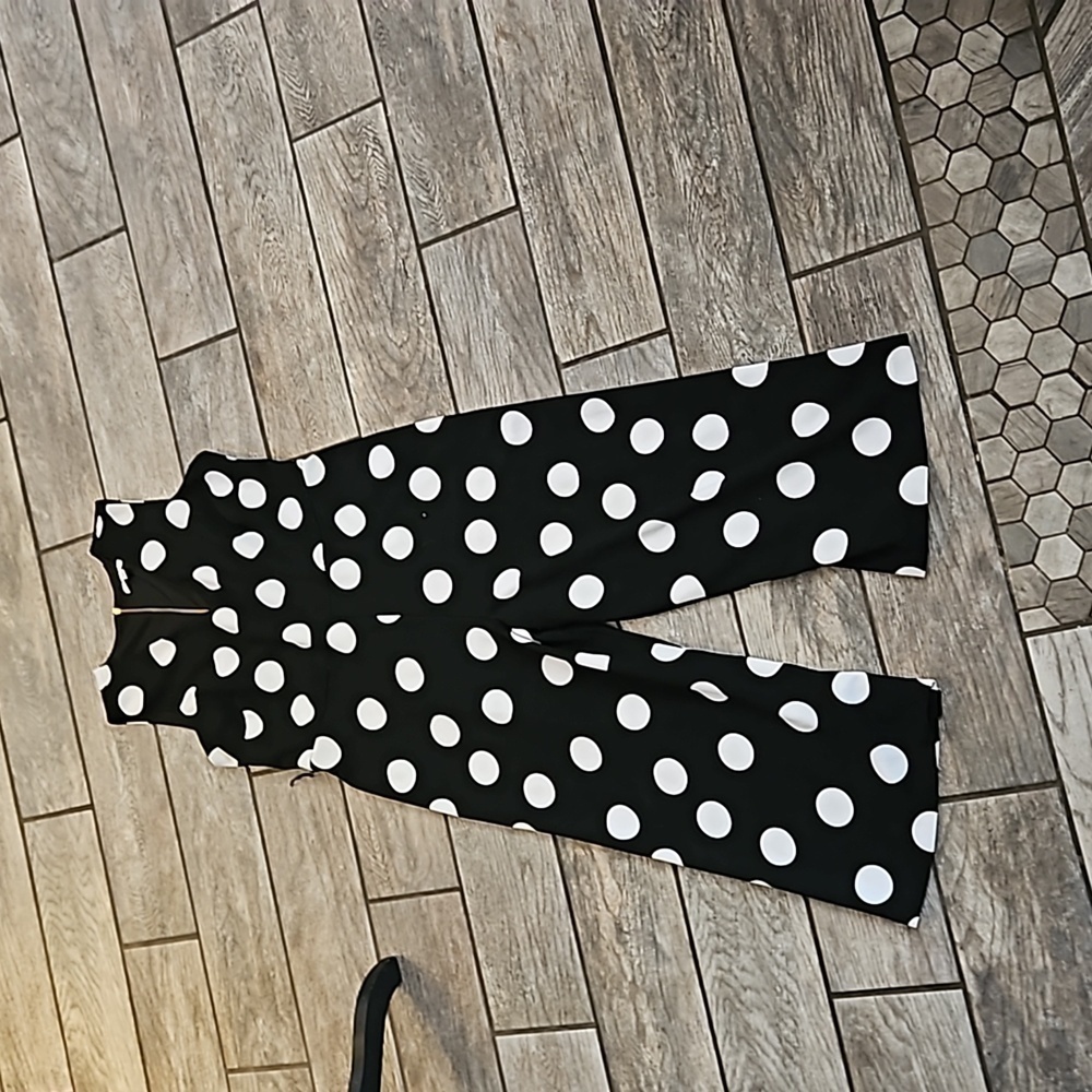 Knit sleeveless jumpsuit size large